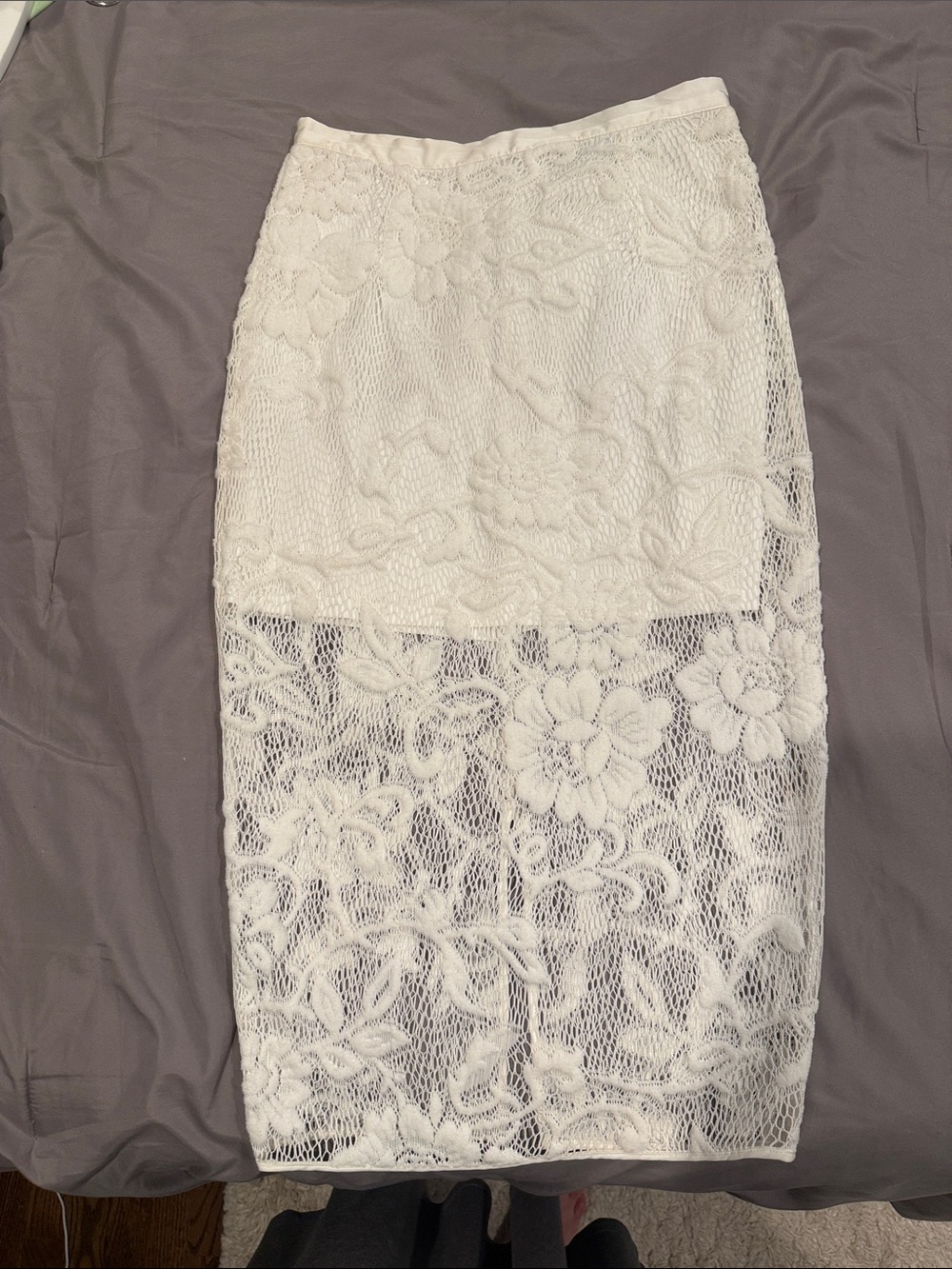 Women's White Floral Lace Midi Skirt size S